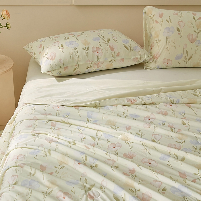 91家纺网 家纺一手货源 找家纺 梦恬佳 2026新款冰淇淋印花凉感丝夏凉被小冰被 繁花