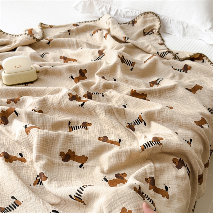 91家纺网 家纺一手货源 找家纺 布凡家居 2026新款全棉纯棉双层纱布毯夏被毯盖毯双层纱浴巾毯 皱皱纱-腊肠狗