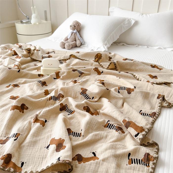 91家纺网 家纺一手货源 找家纺 布凡家居 2026新款全棉纯棉双层纱布毯夏被毯盖毯双层纱浴巾毯 皱皱纱-腊肠狗