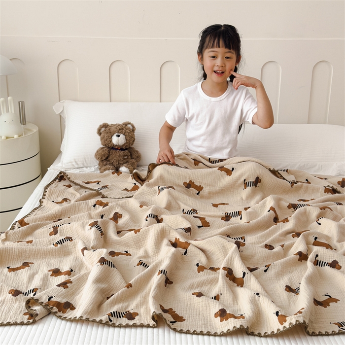 91家纺网 家纺一手货源 找家纺 布凡家居 2026新款全棉纯棉双层纱布毯夏被毯盖毯双层纱浴巾毯 皱皱纱-腊肠狗