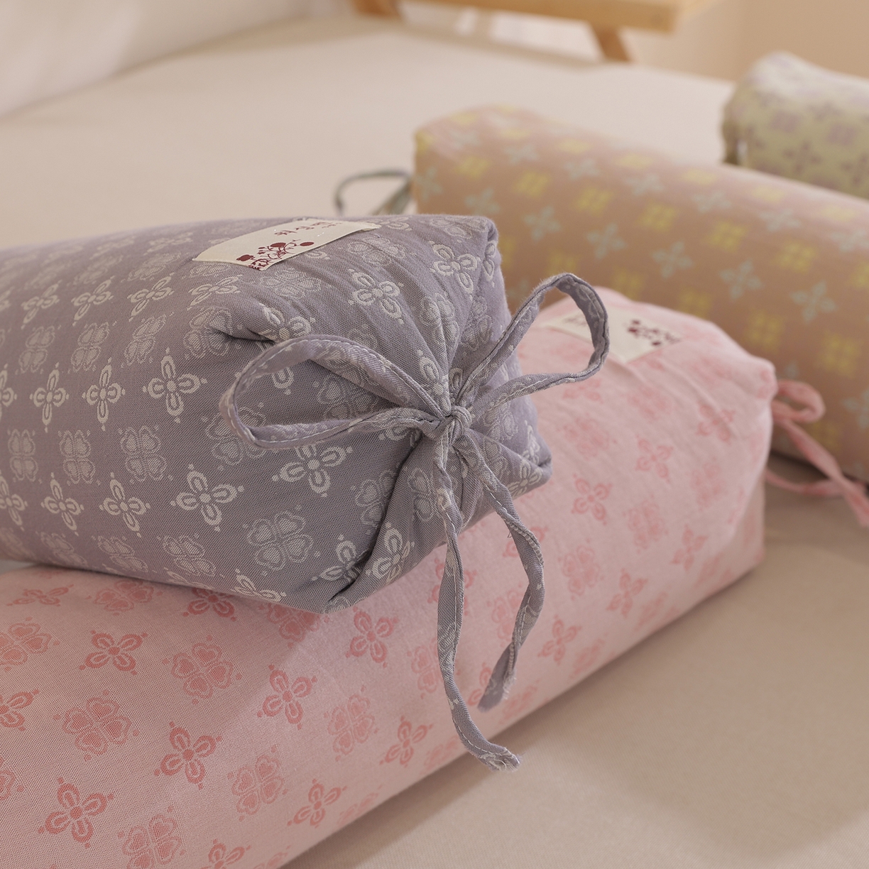 91家纺网 家纺一手货源 找家纺 （总）仁宇枕业 2026新款新品全棉提花双层纱高低两用糖果荞麦枕头枕芯