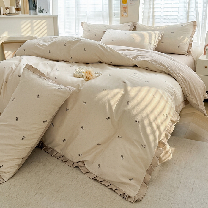 91家纺网 家纺一手货源 找家纺 帛美家纺 2026新款全棉花边款印花四件套 恋爱邮差