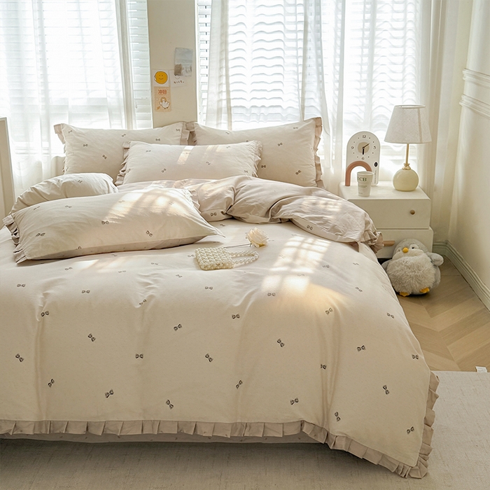 91家纺网 家纺一手货源 找家纺 帛美家纺 2026新款全棉花边款印花四件套 恋爱邮差