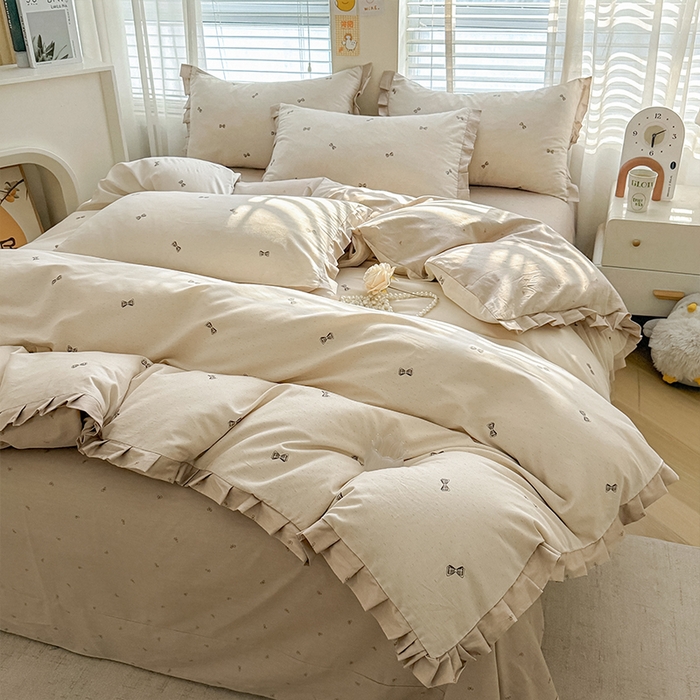 91家纺网 家纺一手货源 找家纺 帛美家纺 2026新款全棉花边款印花四件套 恋爱邮差