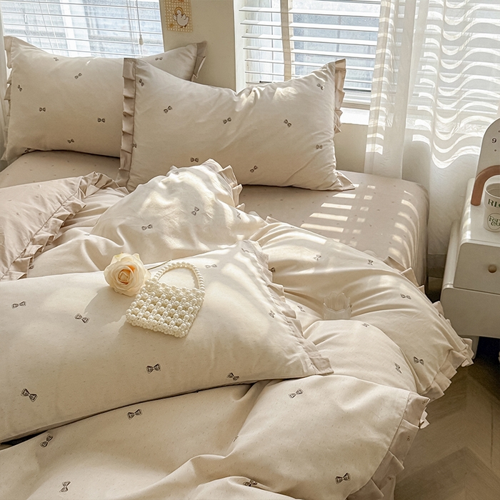 91家纺网 家纺一手货源 找家纺 帛美家纺 2026新款全棉花边款印花四件套 恋爱邮差