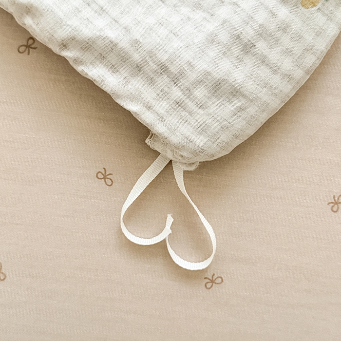 91家纺网 家纺一手货源 找家纺 帛美家纺 2026新款全棉花边款印花四件套 晚香玉