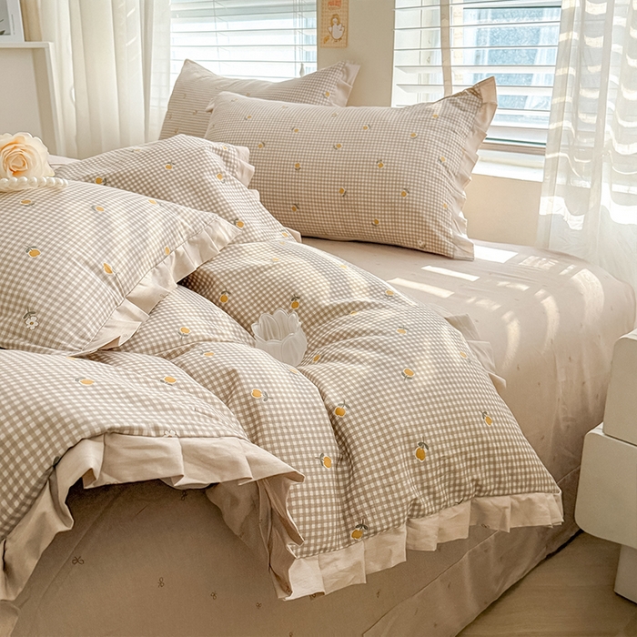 91家纺网 家纺一手货源 找家纺 帛美家纺 2026新款全棉花边款印花四件套 晚香玉