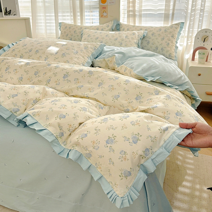 91家纺网 家纺一手货源 找家纺 帛美家纺 2026新款全棉花边款印花四件套 小蓝花