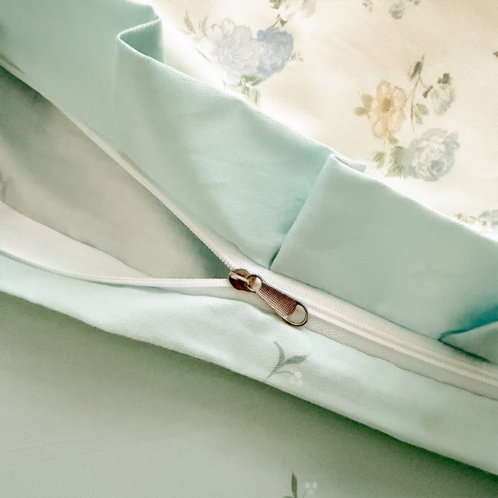 91家纺网 家纺一手货源 找家纺 帛美家纺 2026新款全棉花边款印花四件套 小蓝花