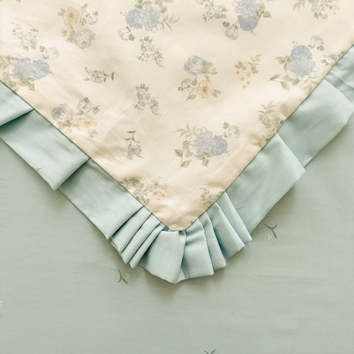 91家纺网 家纺一手货源 找家纺 帛美家纺 2026新款全棉花边款印花四件套 小蓝花