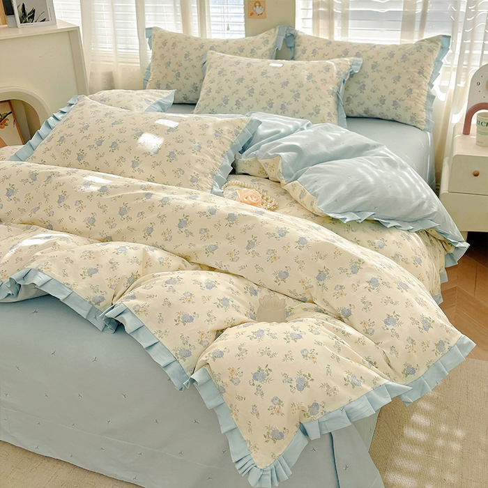 91家纺网 家纺一手货源 找家纺 帛美家纺 2026新款全棉花边款印花四件套 小蓝花