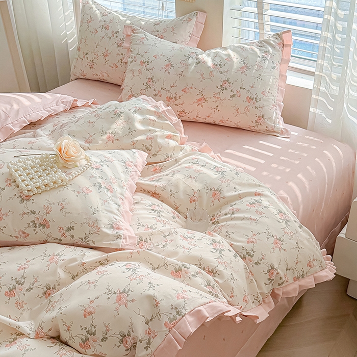 91家纺网 家纺一手货源 找家纺 帛美家纺 2026新款全棉花边款印花四件套 月下笛