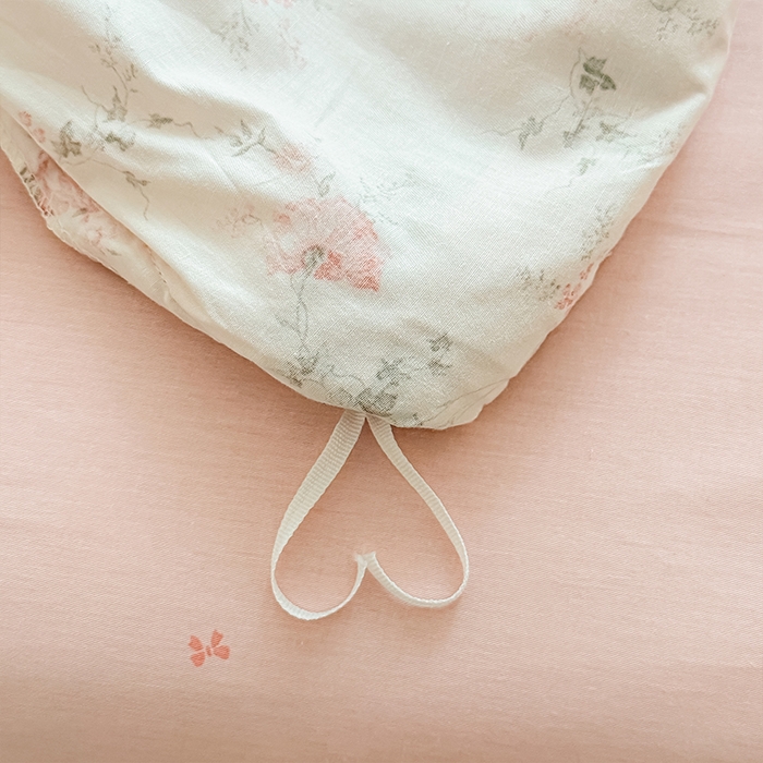 91家纺网 家纺一手货源 找家纺 帛美家纺 2026新款全棉花边款印花四件套 月下笛