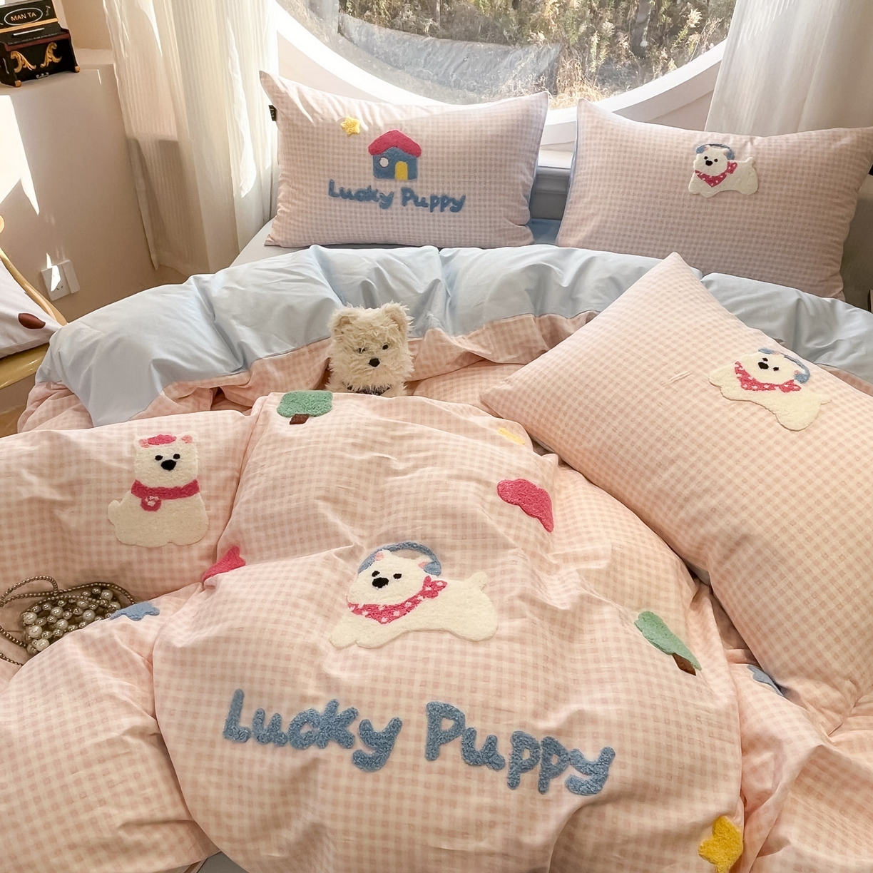 乐美家纺 2026新款春夏软萌全棉毛巾绣系列四件套 西高地房子