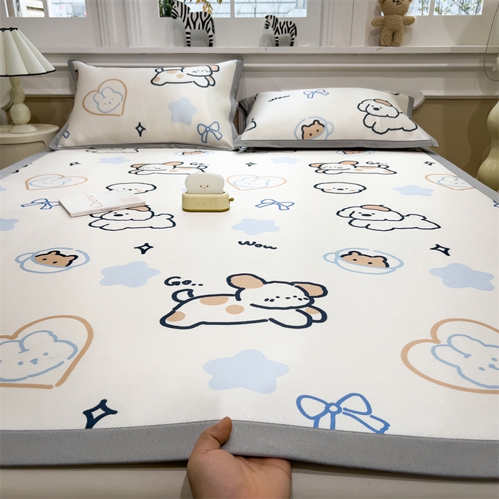 91家纺网 家纺一手货源 找家纺 布凡家居 2026新款卡通冰丝印花凉席 萌宠乐园