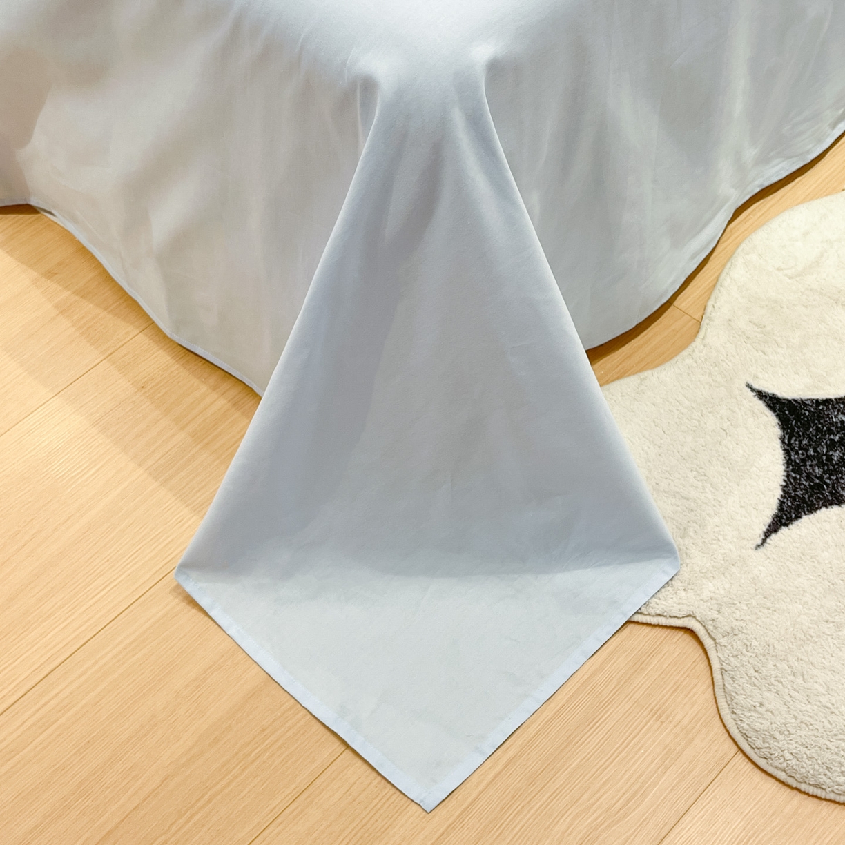 91家纺网 家纺一手货源 找家纺 乐美家纺 2026新款春夏软萌全棉毛巾绣系列四件套 西高地房子