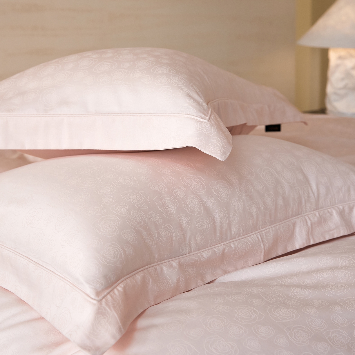 91家纺网 家纺一手货源 找家纺 梧桐树 2026新款60支长绒棉提花高奢系列四件套 T03玫瑰-粉玉