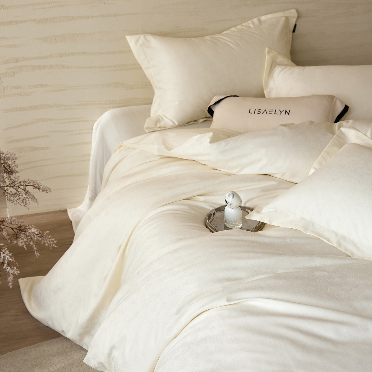 91家纺网 家纺一手货源 找家纺 梧桐树 2026新款60支长绒棉提花高奢系列四件套 T04玫瑰-奶白