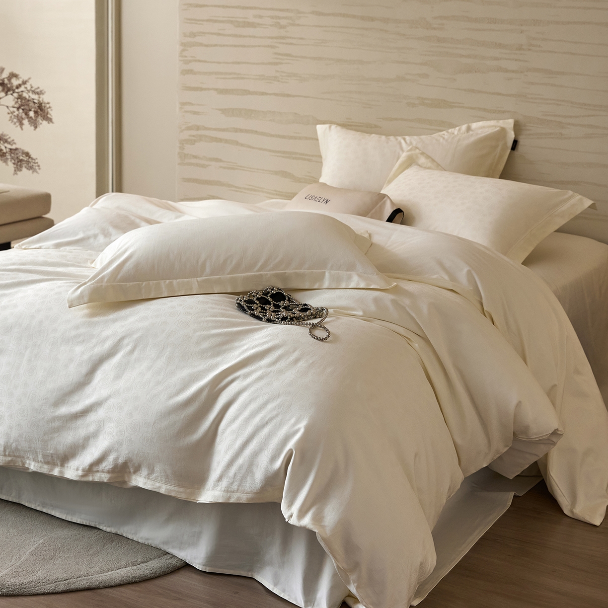 91家纺网 家纺一手货源 找家纺 梧桐树 2026新款60支长绒棉提花高奢系列四件套 T04玫瑰-奶白