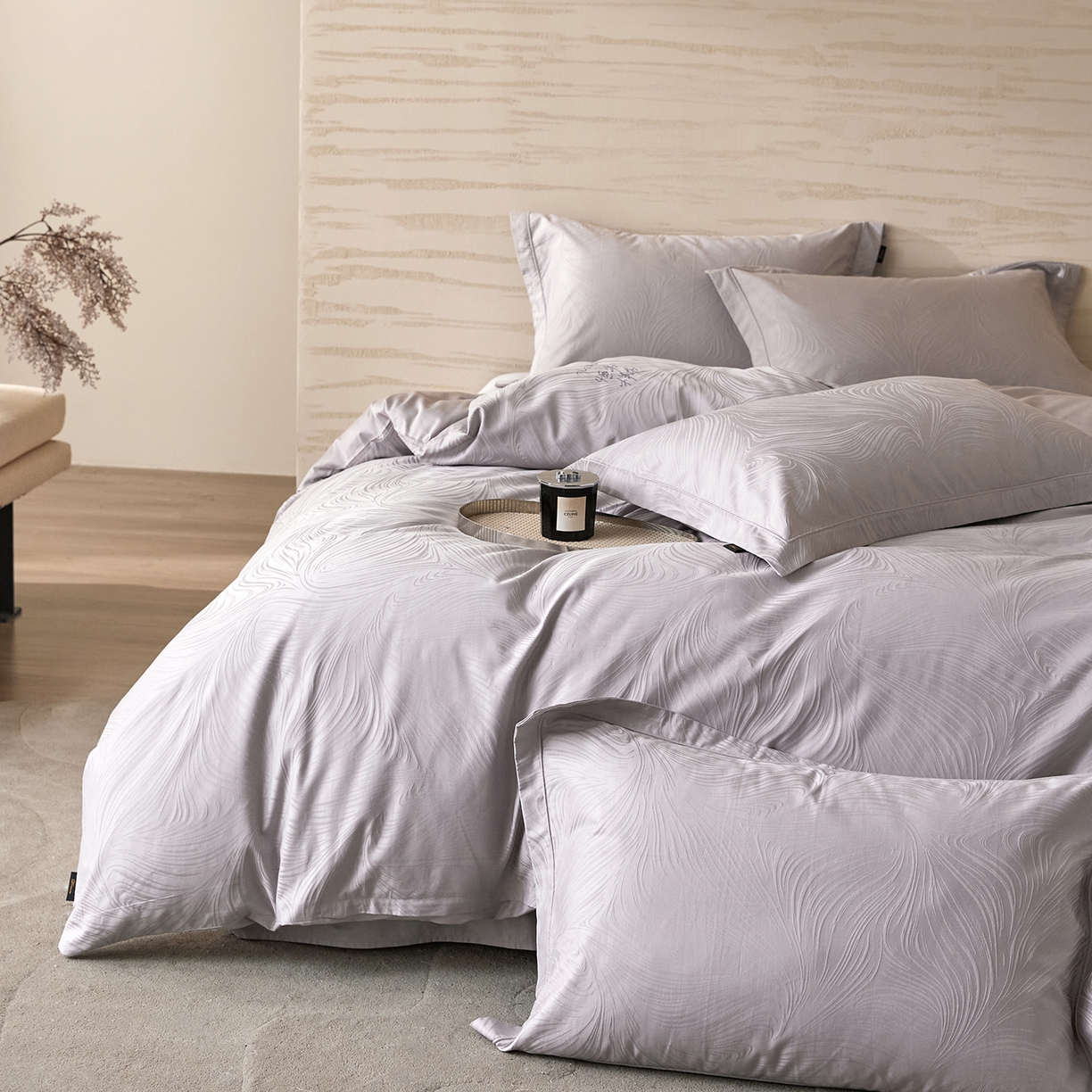 91家纺网 家纺一手货源 找家纺 梧桐树 2026新款60支长绒棉提花高奢系列四件套 T01幻境灰紫