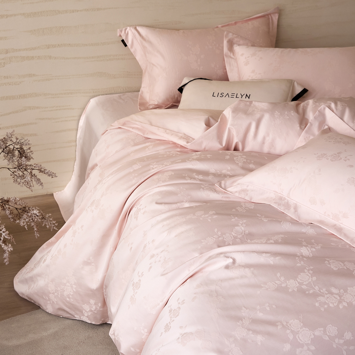 91家纺网 家纺一手货源 找家纺 梧桐树 2026新款60支长绒棉提花高奢系列四件套 T08赫本-玉粉