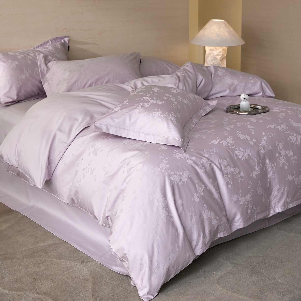 91家纺网 家纺一手货源 找家纺 梧桐树 2026新款60支长绒棉提花高奢系列四件套 T09赫本-紫