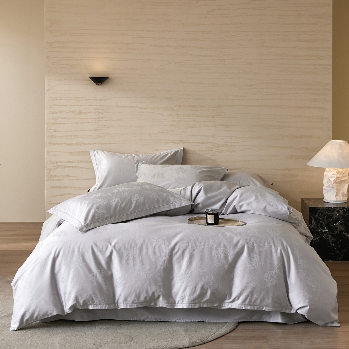 91家纺网 家纺一手货源 找家纺 梧桐树 2026新款60支长绒棉提花高奢系列四件套 T07漫叶-灰