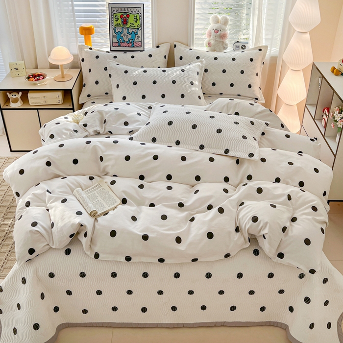 91家纺网 家纺一手货源 找家纺 梦精灵家纺 2026新款纯棉床盖四件套全棉绗缝夹棉防滑床单四季通用榻榻米单人学生宿舍 浪漫波点AA