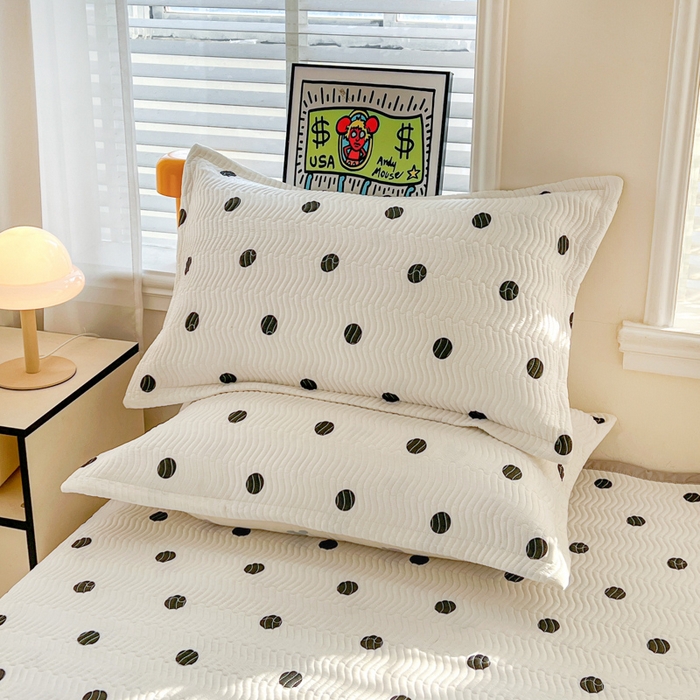 91家纺网 家纺一手货源 找家纺 梦精灵家纺 2026新款纯棉床盖四件套全棉绗缝夹棉防滑床单四季通用榻榻米单人学生宿舍 浪漫波点AA