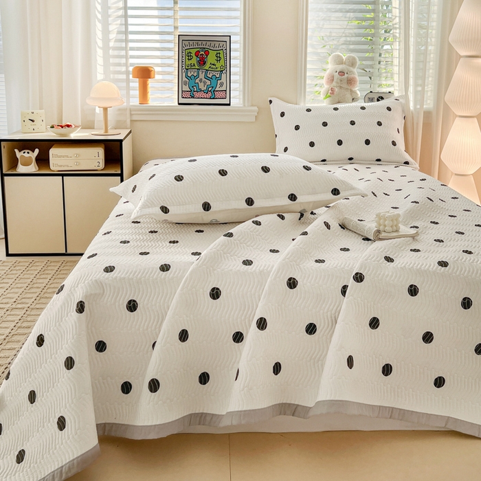 91家纺网 家纺一手货源 找家纺 梦精灵家纺 2026新款纯棉床盖四件套全棉绗缝夹棉防滑床单四季通用榻榻米单人学生宿舍 浪漫波点AA