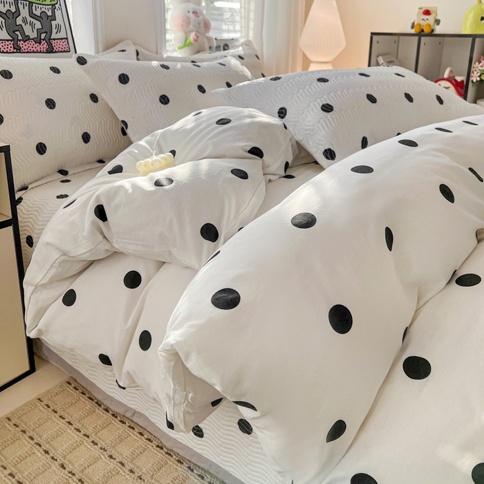 91家纺网 家纺一手货源 找家纺 梦精灵家纺 2026新款纯棉床盖四件套全棉绗缝夹棉防滑床单四季通用榻榻米单人学生宿舍 浪漫波点AA