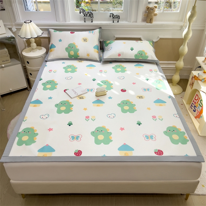 91家纺网 家纺一手货源 找家纺 布凡家居 2026新款卡通冰丝印花凉席 草莓恐龙