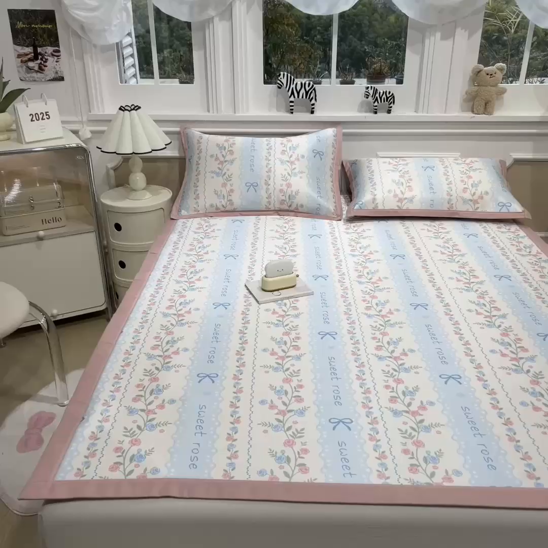 91家纺网 家纺一手货源 找家纺 布凡家居 2026新款卡通冰丝印花凉席 花藤