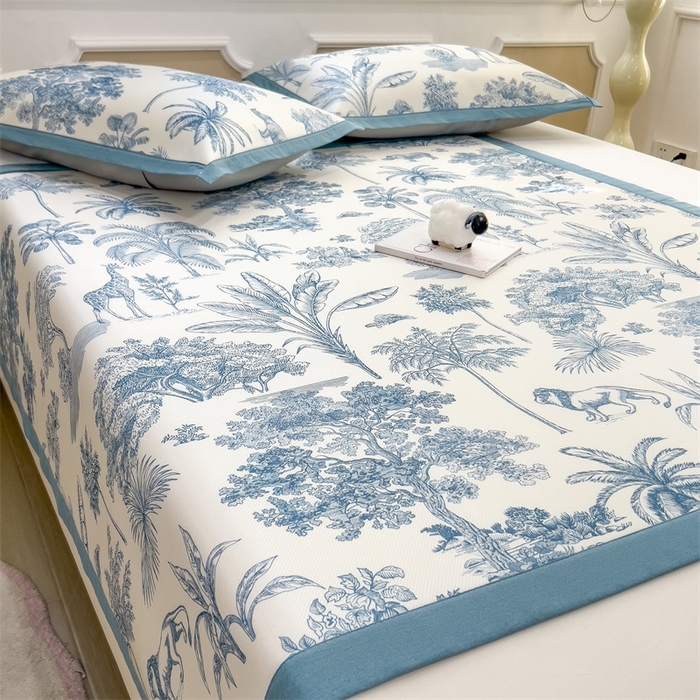 91家纺网 家纺一手货源 找家纺 布凡家居 2026新款卡通冰丝印花凉席 蓝绘森语