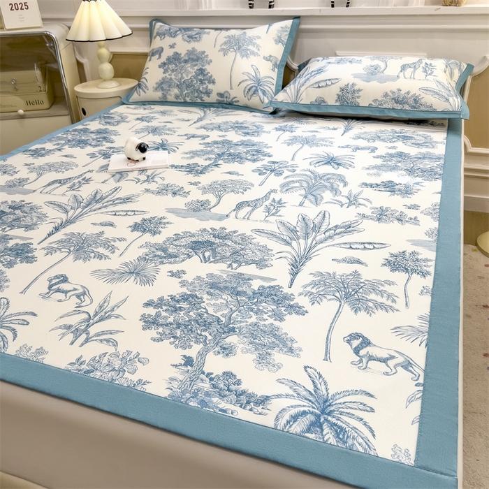 91家纺网 家纺一手货源 找家纺 布凡家居 2026新款卡通冰丝印花凉席 蓝绘森语