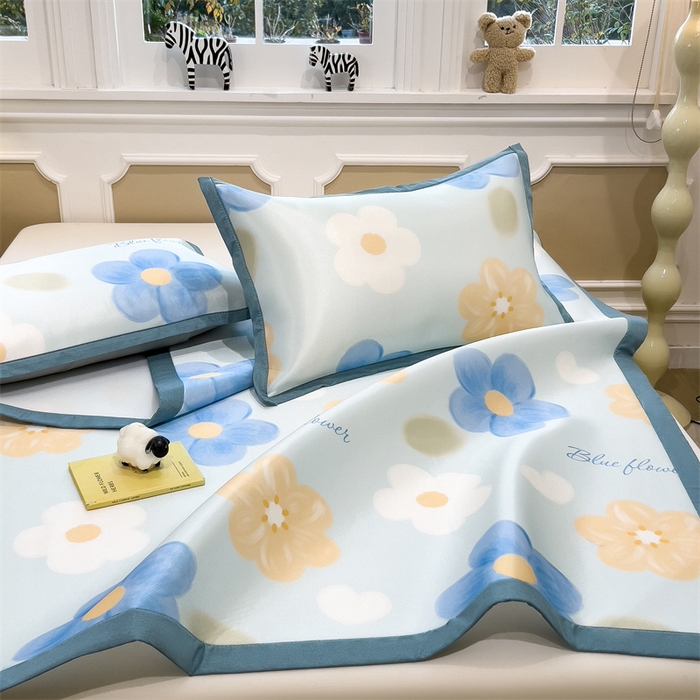 91家纺网 家纺一手货源 找家纺 布凡家居 2026新款卡通冰丝印花凉席 蓝色花海