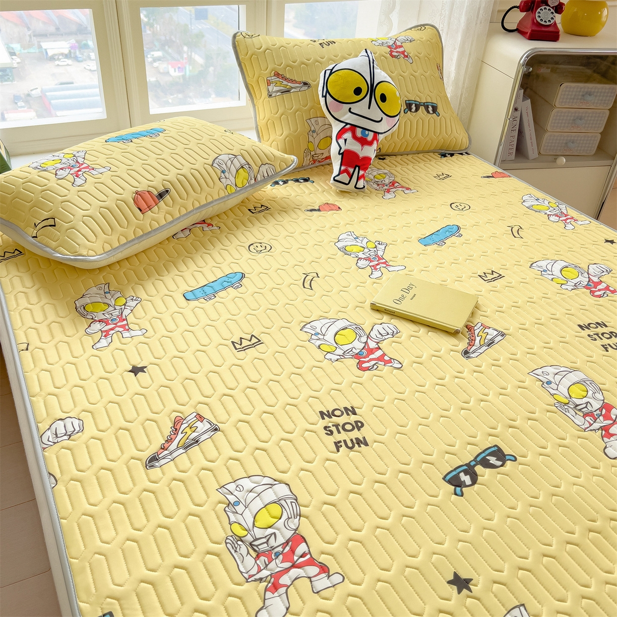 91家纺网 家纺一手货源 找家纺 兄弟坊 2026新款正版授权卡通乳胶凉席软凉席席子 阳光奥特