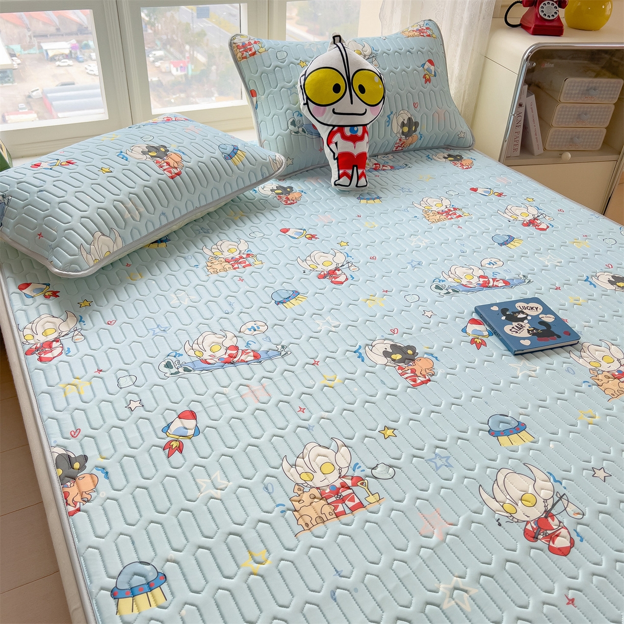 91家纺网 家纺一手货源 找家纺 兄弟坊 2026新款正版授权卡通乳胶凉席软凉席席子 奥特沙滩