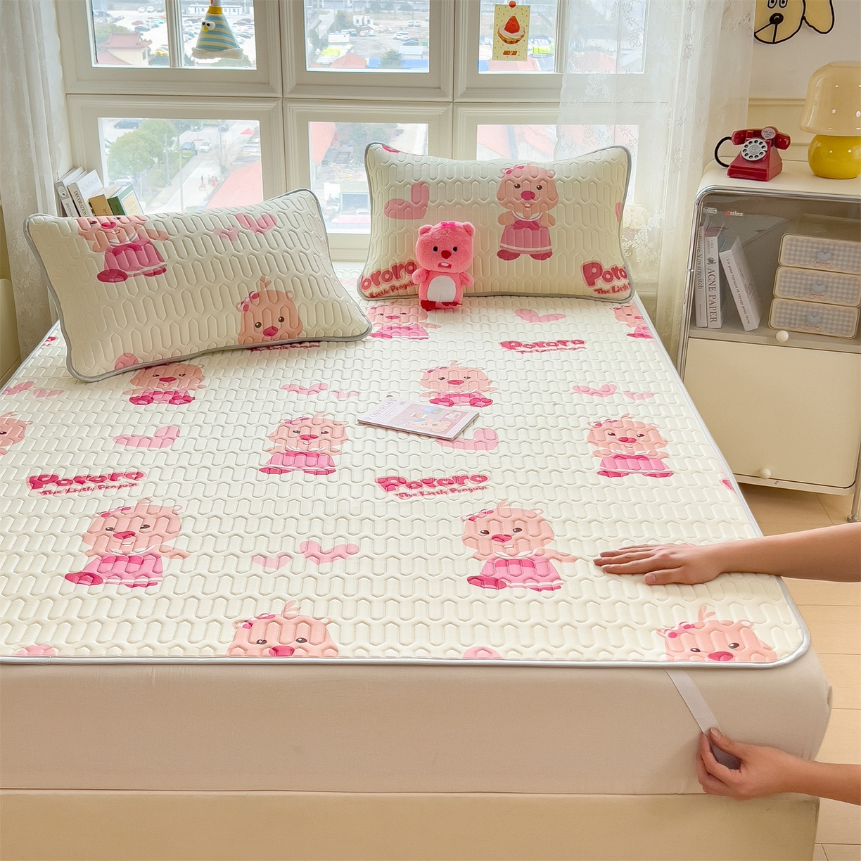 91家纺网 家纺一手货源 找家纺 兄弟坊 2026新款正版授权卡通乳胶凉席软凉席席子 露比