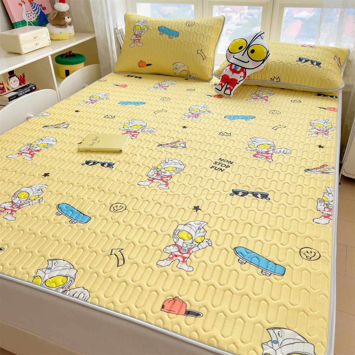 91家纺网 家纺一手货源 找家纺 兄弟坊 2026新款正版授权卡通乳胶凉席软凉席席子 阳光奥特