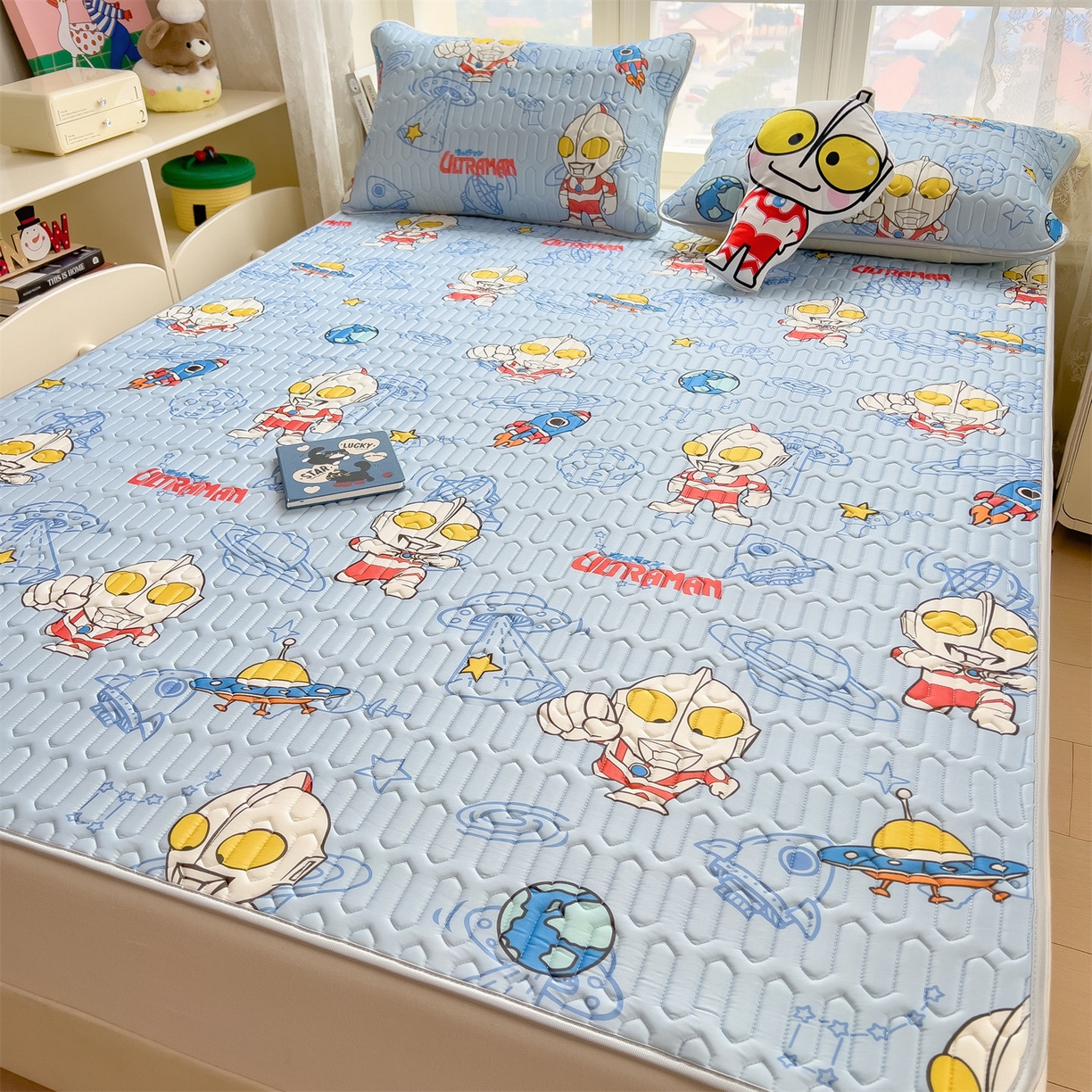 91家纺网 家纺一手货源 找家纺 兄弟坊 2026新款正版授权卡通乳胶凉席软凉席席子 奥特曼蓝