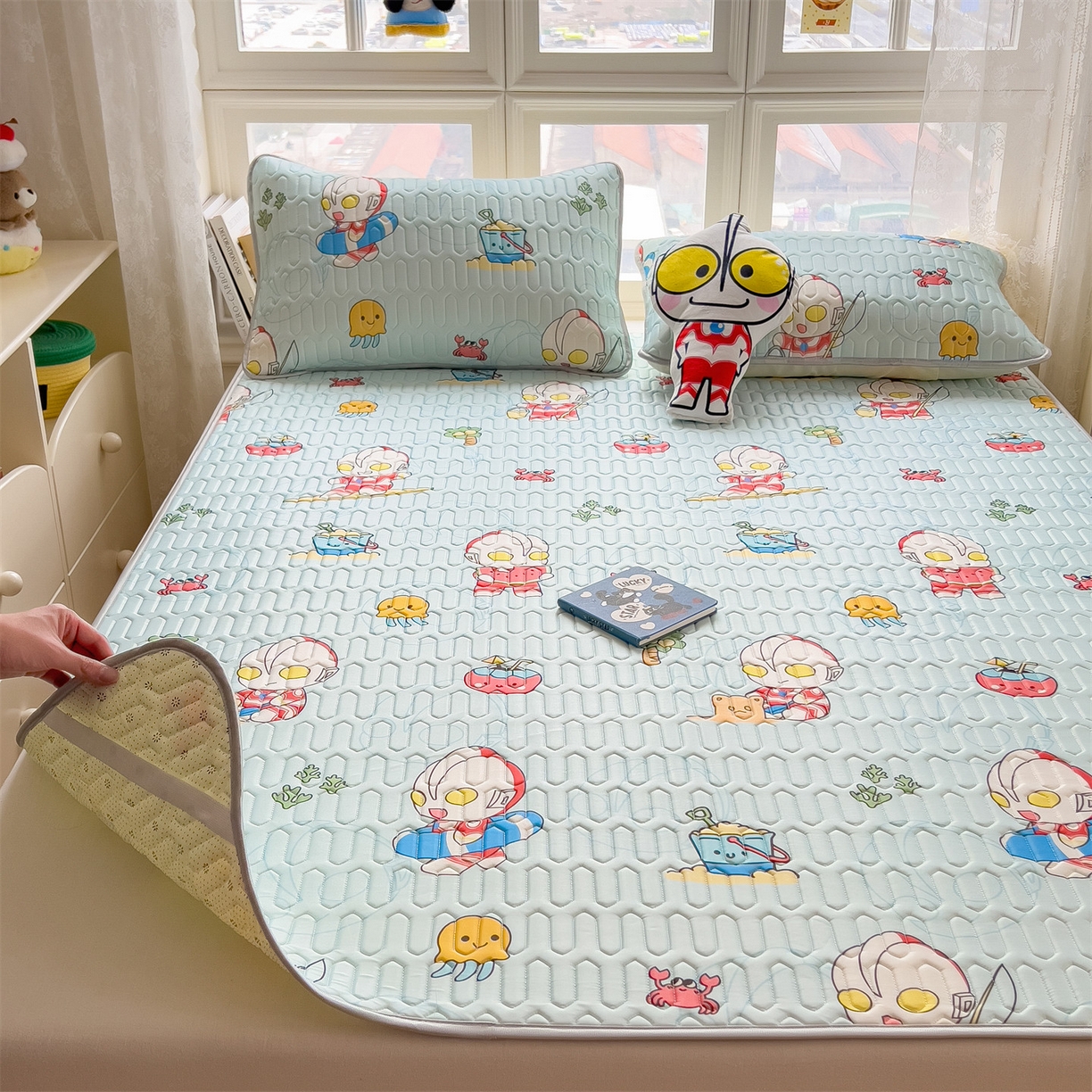 91家纺网 家纺一手货源 找家纺 兄弟坊 2026新款正版授权卡通乳胶凉席软凉席席子 夏日奥特