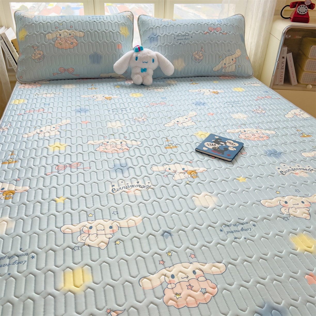 91家纺网 家纺一手货源 找家纺 兄弟坊 2026新款正版授权卡通乳胶凉席软凉席席子 闪闪玉桂狗