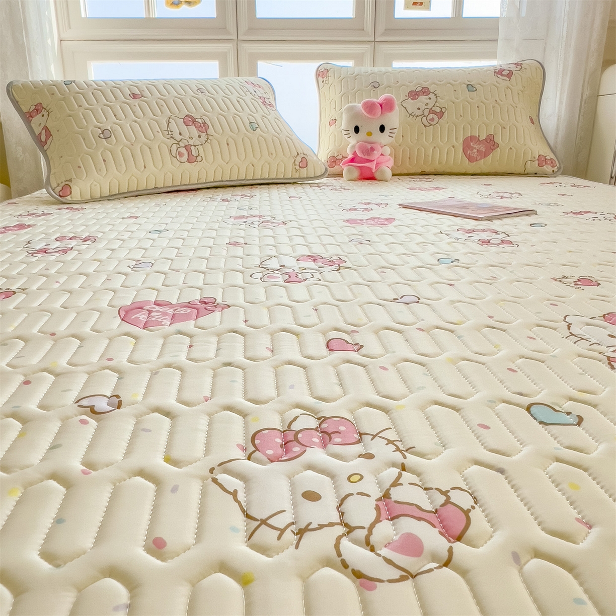 91家纺网 家纺一手货源 找家纺 兄弟坊 2026新款正版授权卡通乳胶凉席软凉席席子 乖乖凯蒂