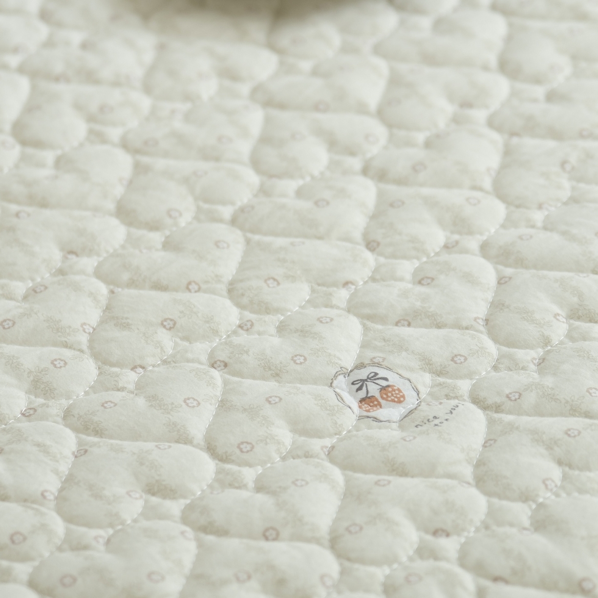 91家纺网 家纺一手货源 找家纺 庭笙 2026新款法式复古花边夹棉床盖床盖四件套 莓莓素语-绿