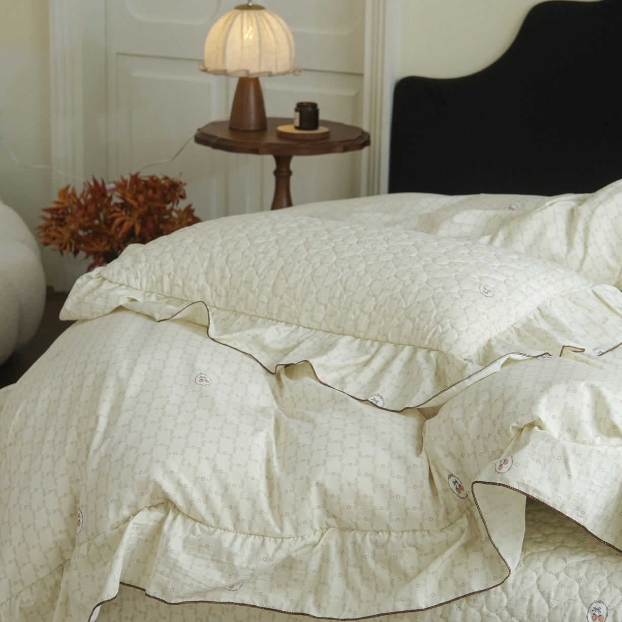 91家纺网 家纺一手货源 找家纺 庭笙 2026新款法式复古花边夹棉床盖床盖四件套 莓莓素语-绿