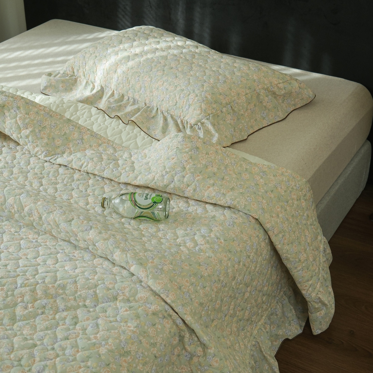 91家纺网 家纺一手货源 找家纺 （总）庭笙 2026新款法式复古花边夹棉床盖床盖四件套