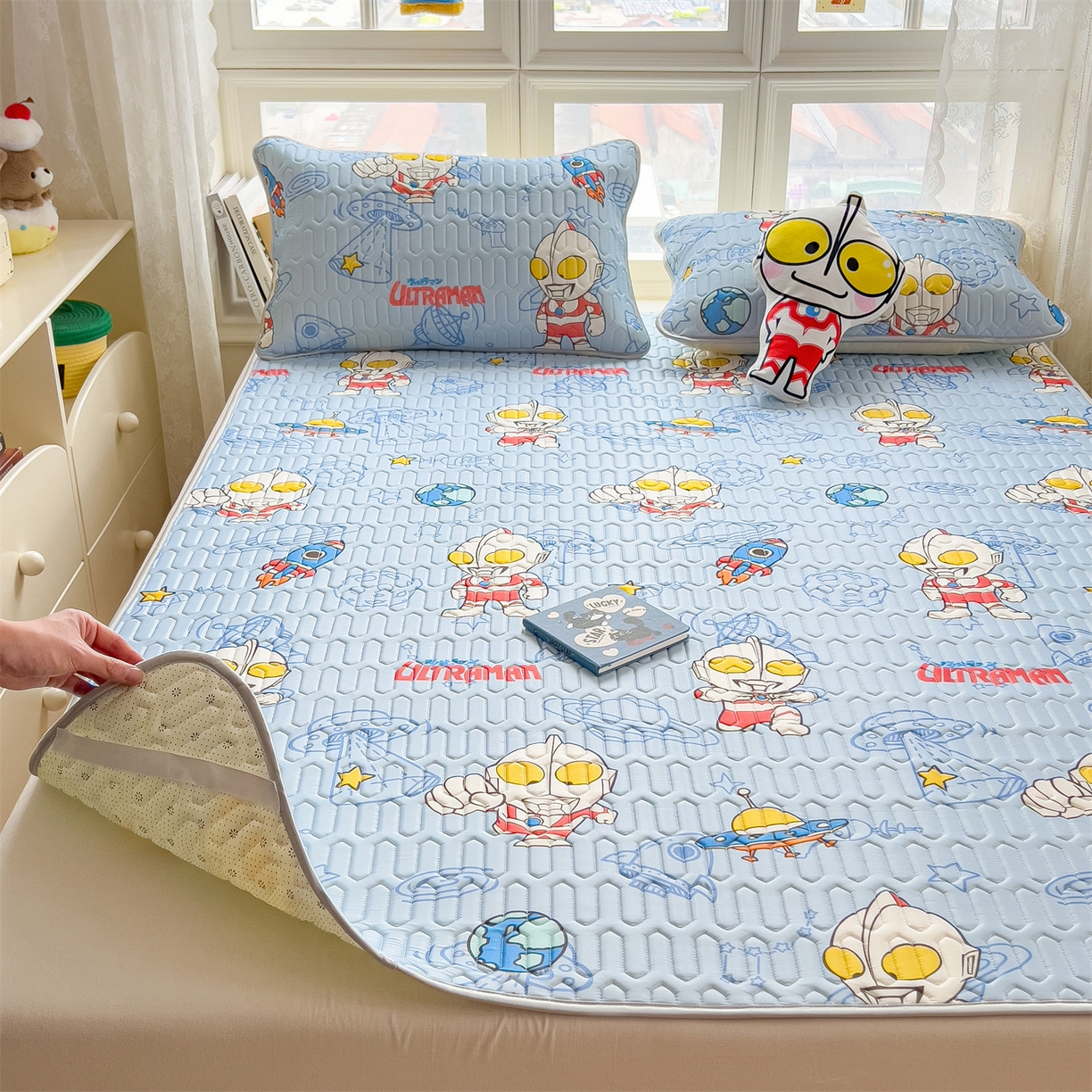 91家纺网 家纺一手货源 找家纺 兄弟坊 2026新款正版授权卡通乳胶凉席软凉席席子 奥特曼蓝