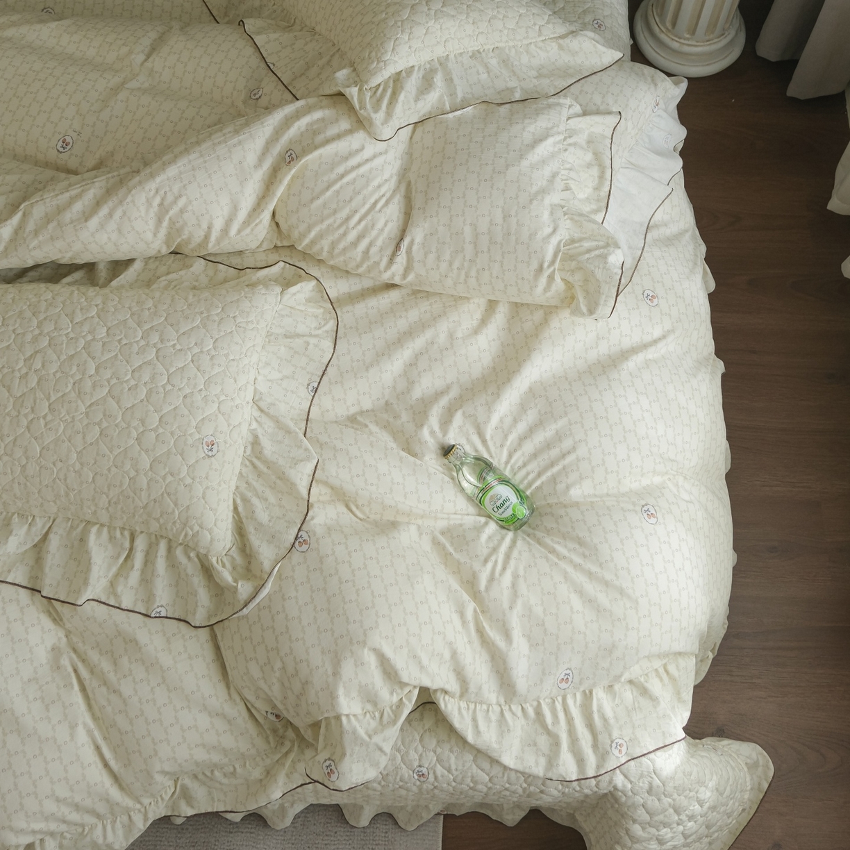 91家纺网 家纺一手货源 找家纺 庭笙 2026新款法式复古花边夹棉床盖床盖四件套 莓莓素语-绿