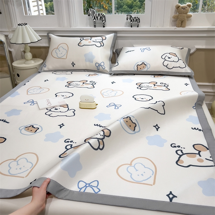 91家纺网 家纺一手货源 找家纺 布凡家居 2026新款卡通冰丝印花凉席 萌宠乐园